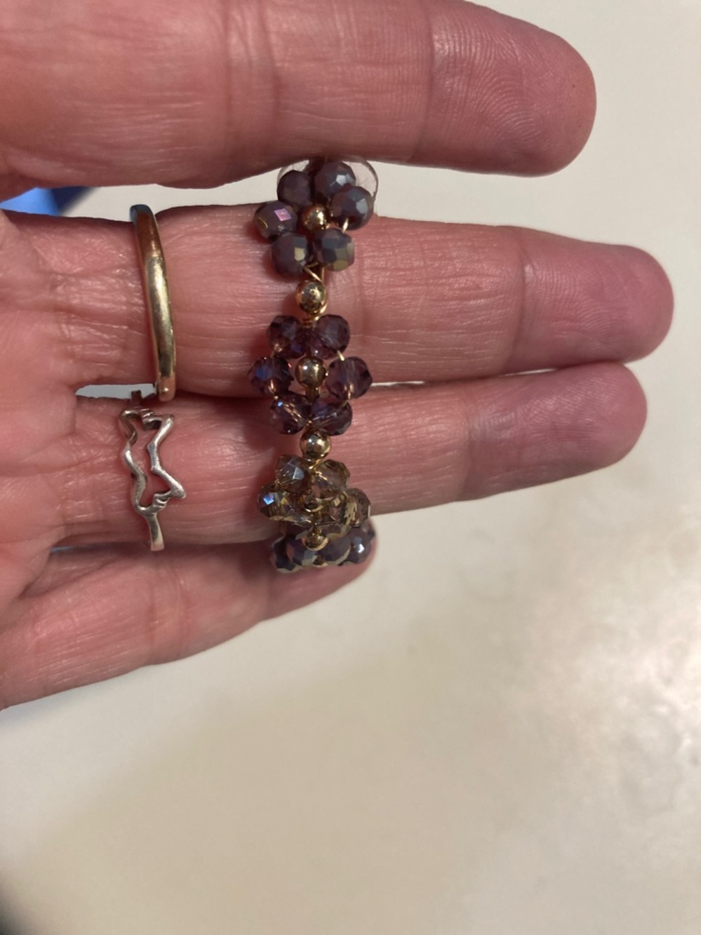 Beautiful purple beaded flower hoops gold plated - Picture 2 of 5